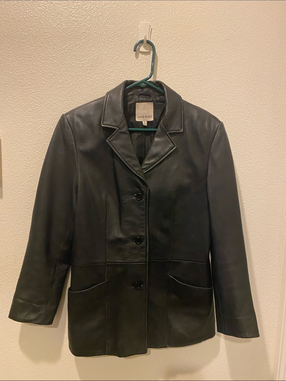 Anne Klein black leather jacket size small